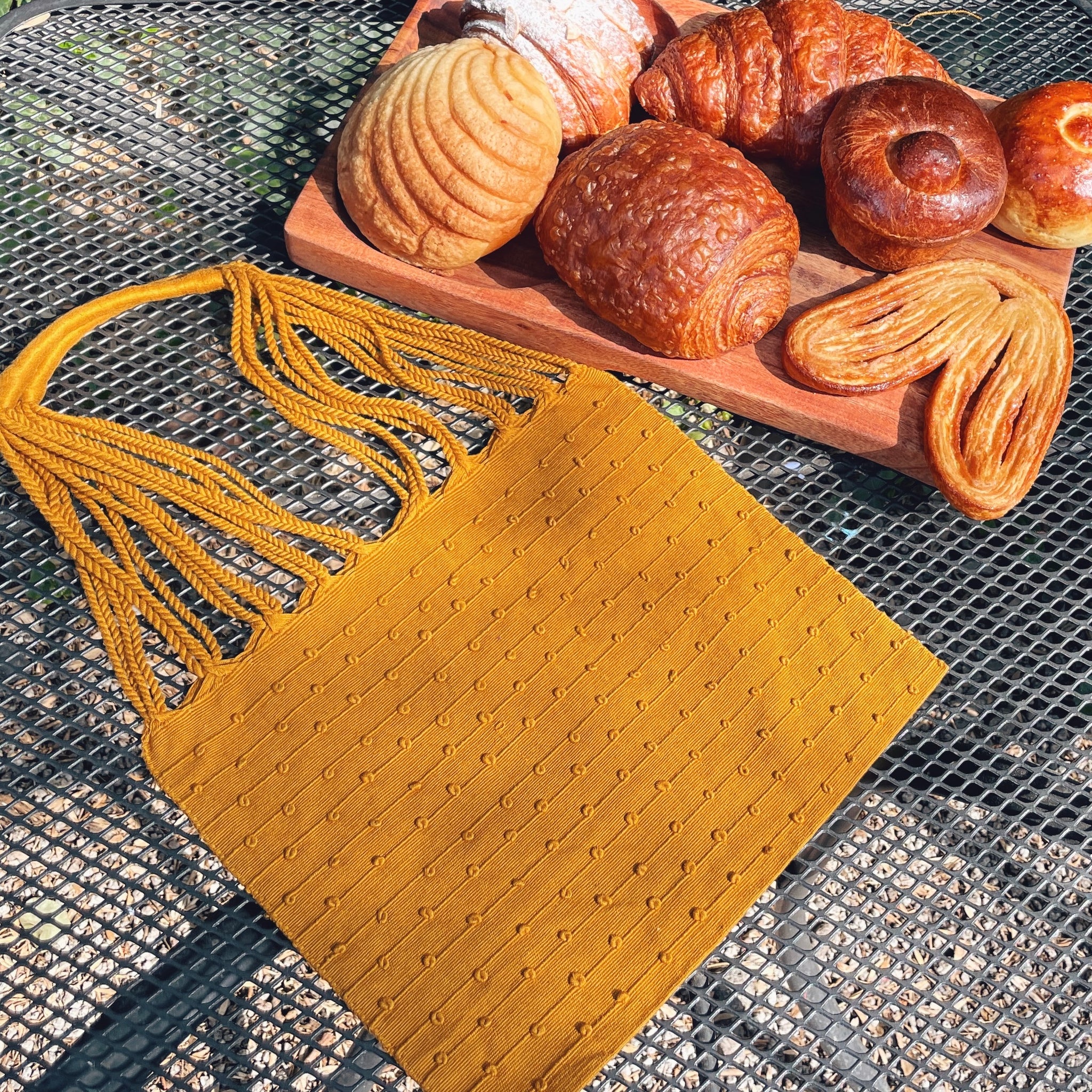 Small Dots Mexican Cotton Loom Market Bag 11 x 10 in Pura Vida