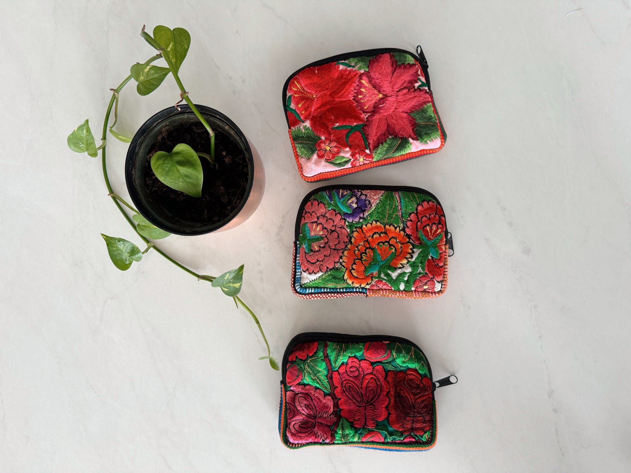 Small Mexican Embroidered Flowers Cosmetic Bag