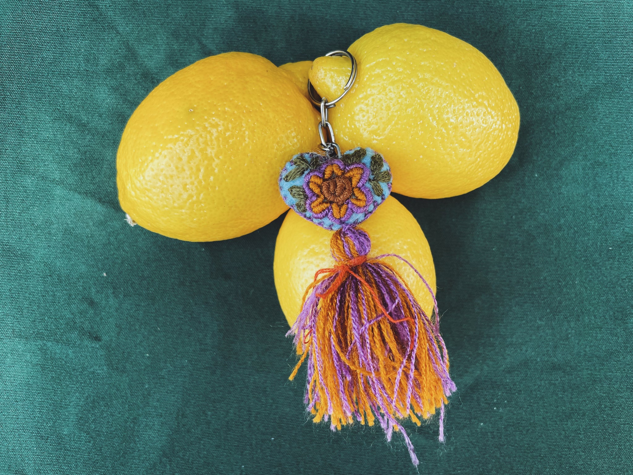 Embroidered Keychain | flowers heart design Pura Vida