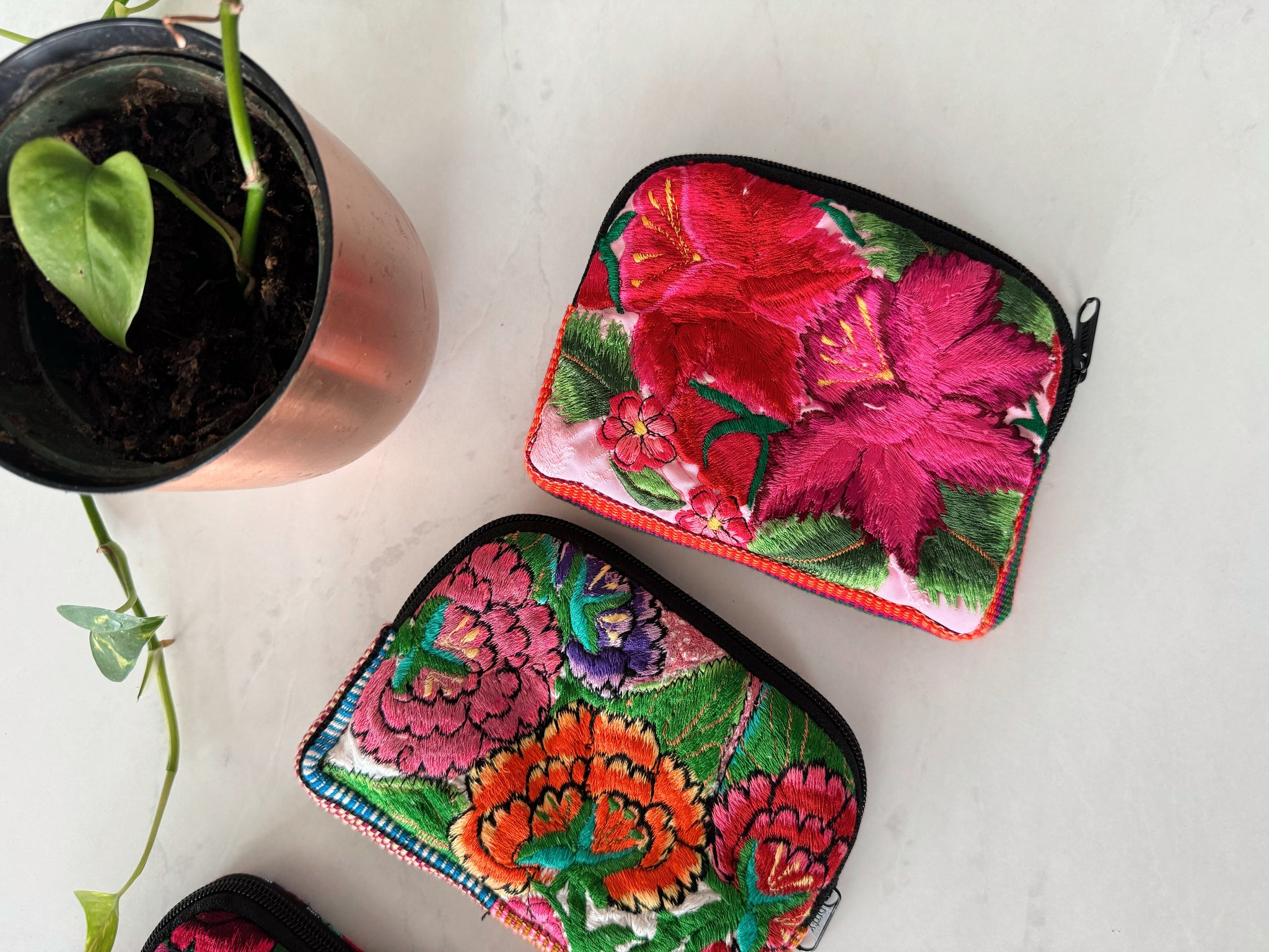 Small Mexican Embroidered Flowers Cosmetic Bag