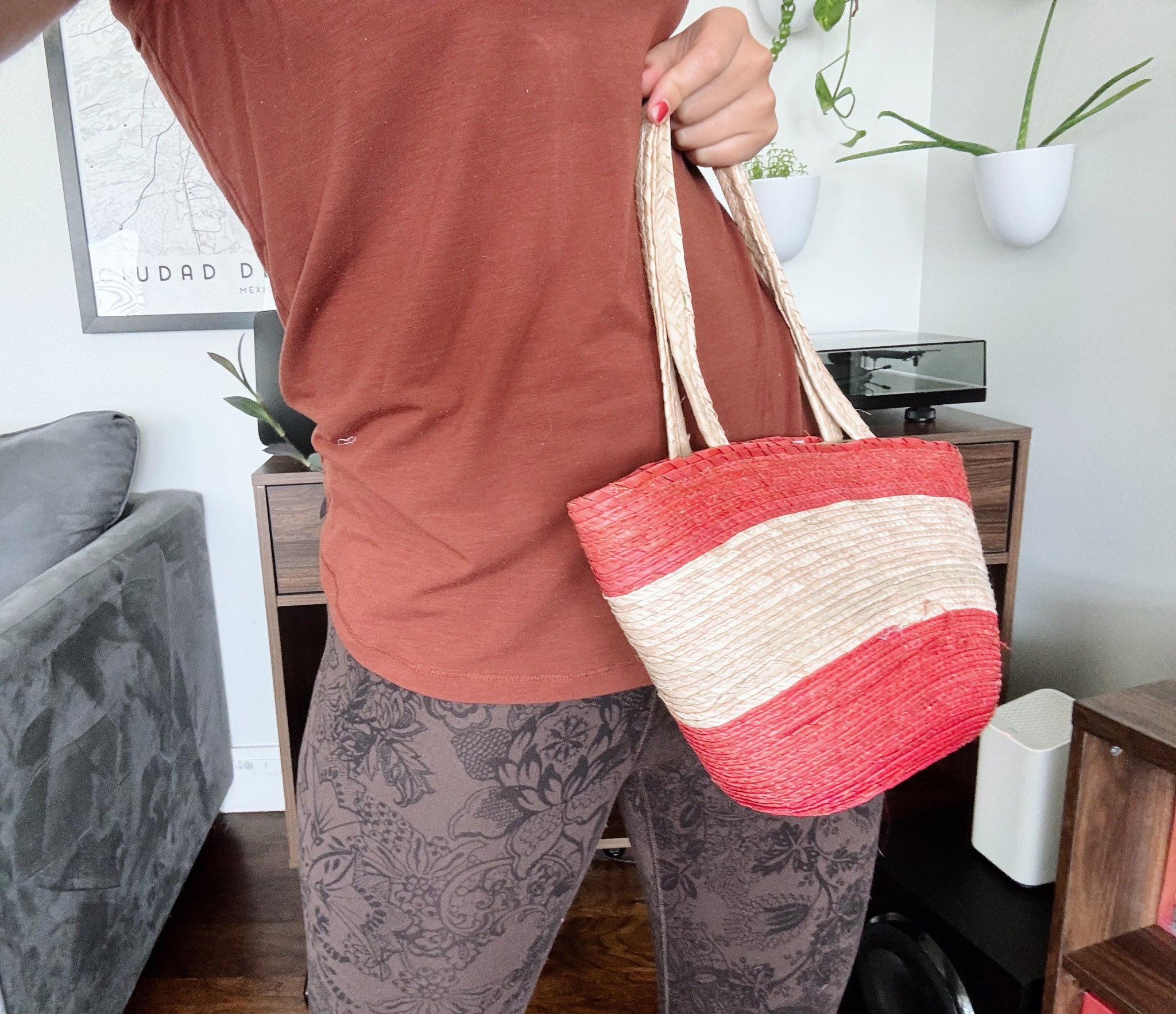 palm straw purse