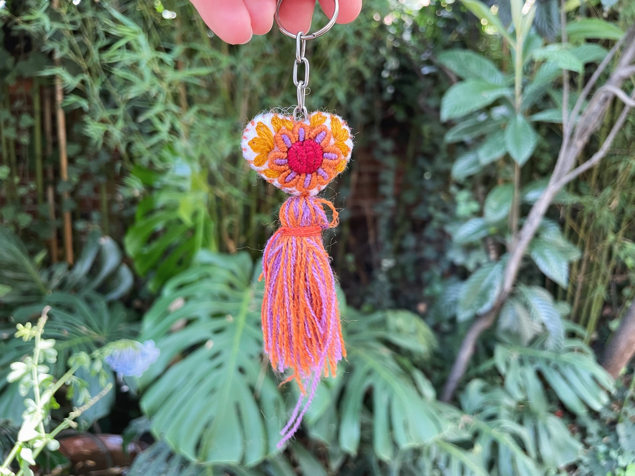 Embroidered Keychain | flowers heart design Pura Vida