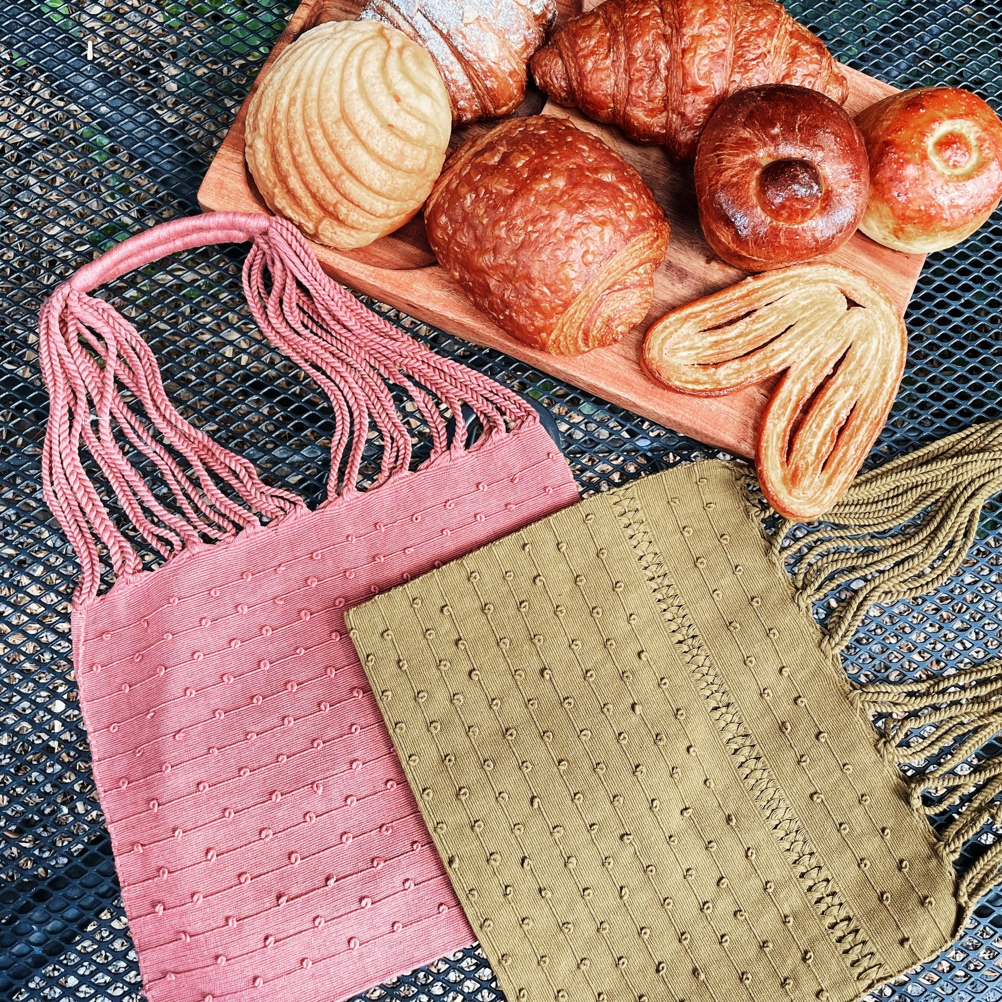 Small Dots Mexican Cotton Loom Market Bag 11 x 10 in Pura Vida