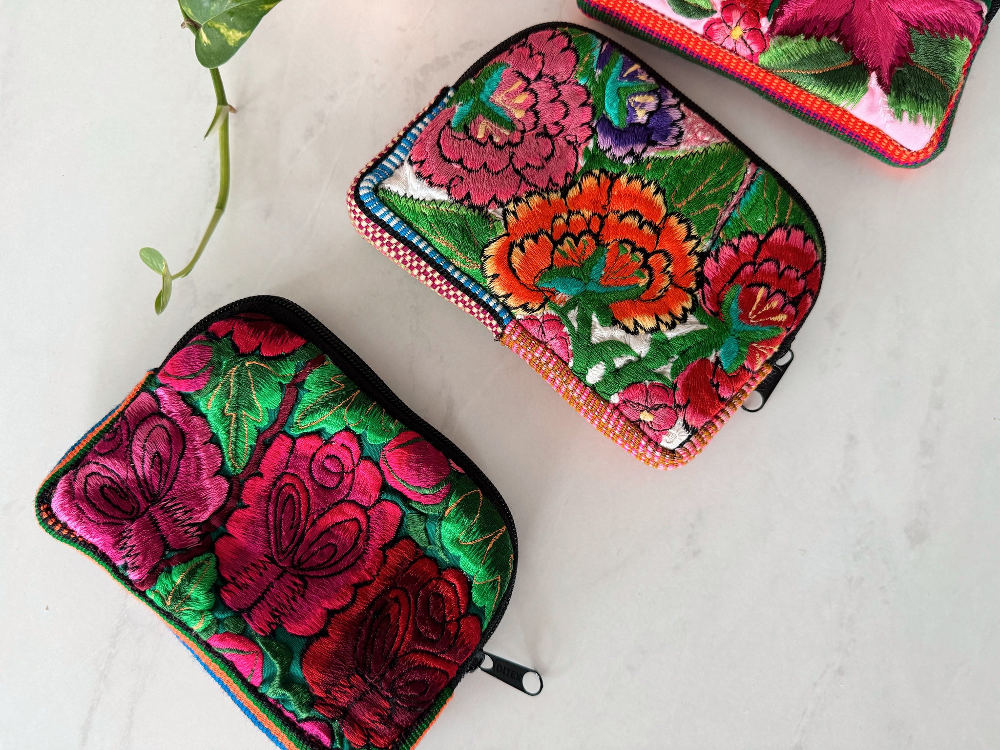 Small Mexican Embroidered Flowers Cosmetic Bag