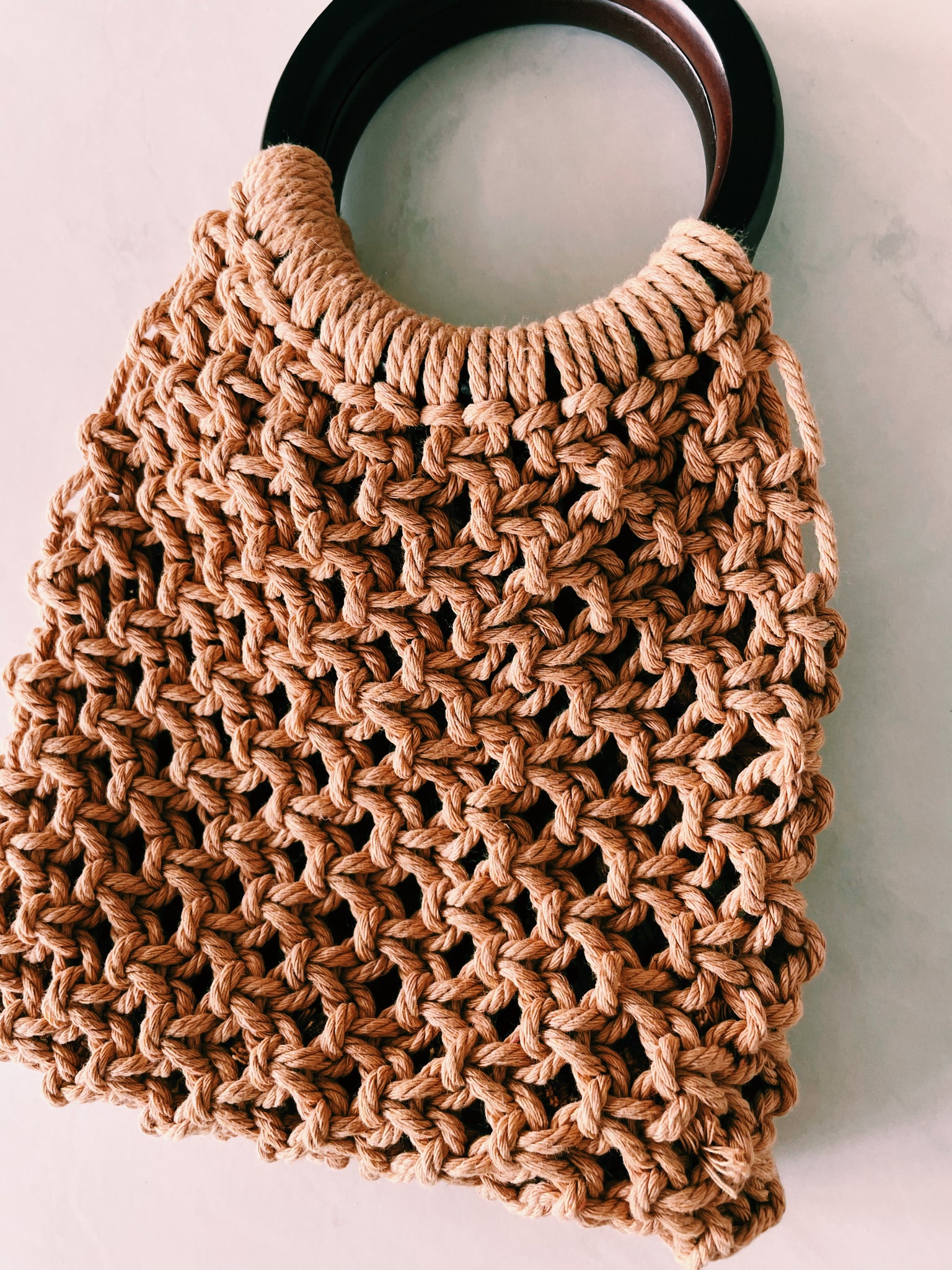 Macrame Handbag with Natural Wooden Handles Pura Vida