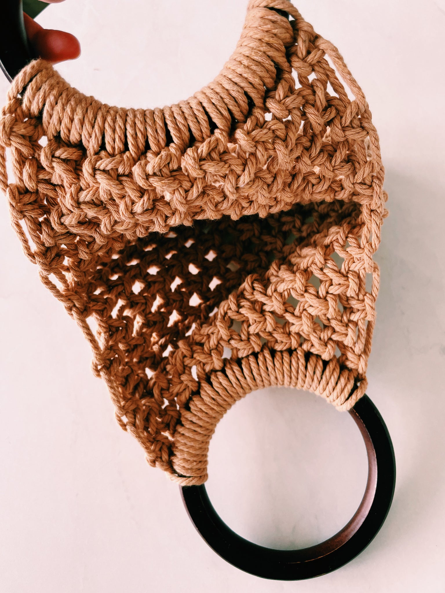 Macrame Handbag with Natural Wooden Handles Pura Vida