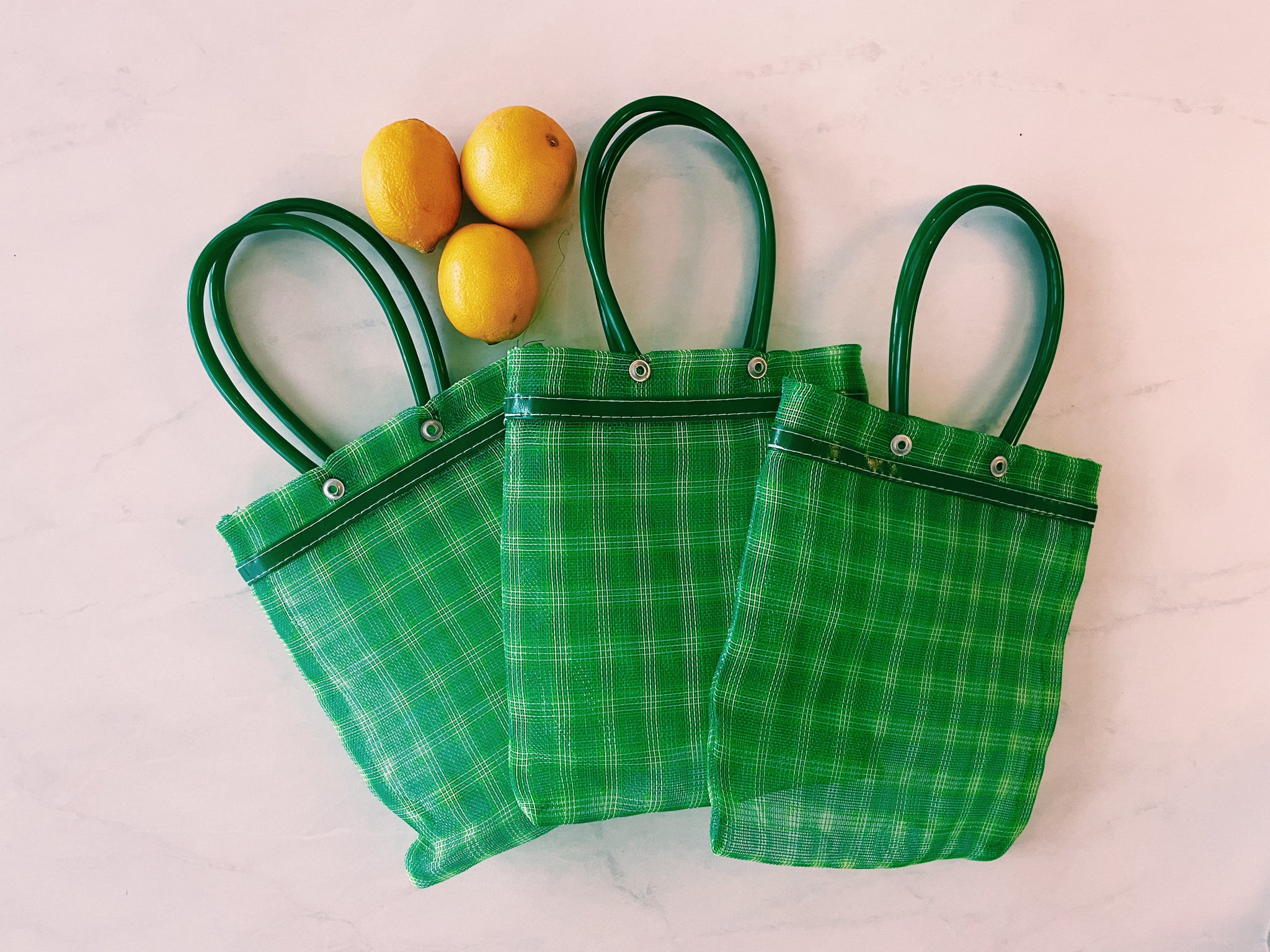 Mini Mexican Plastic Candy Purse Market Bag 7x7 in Pura Vida