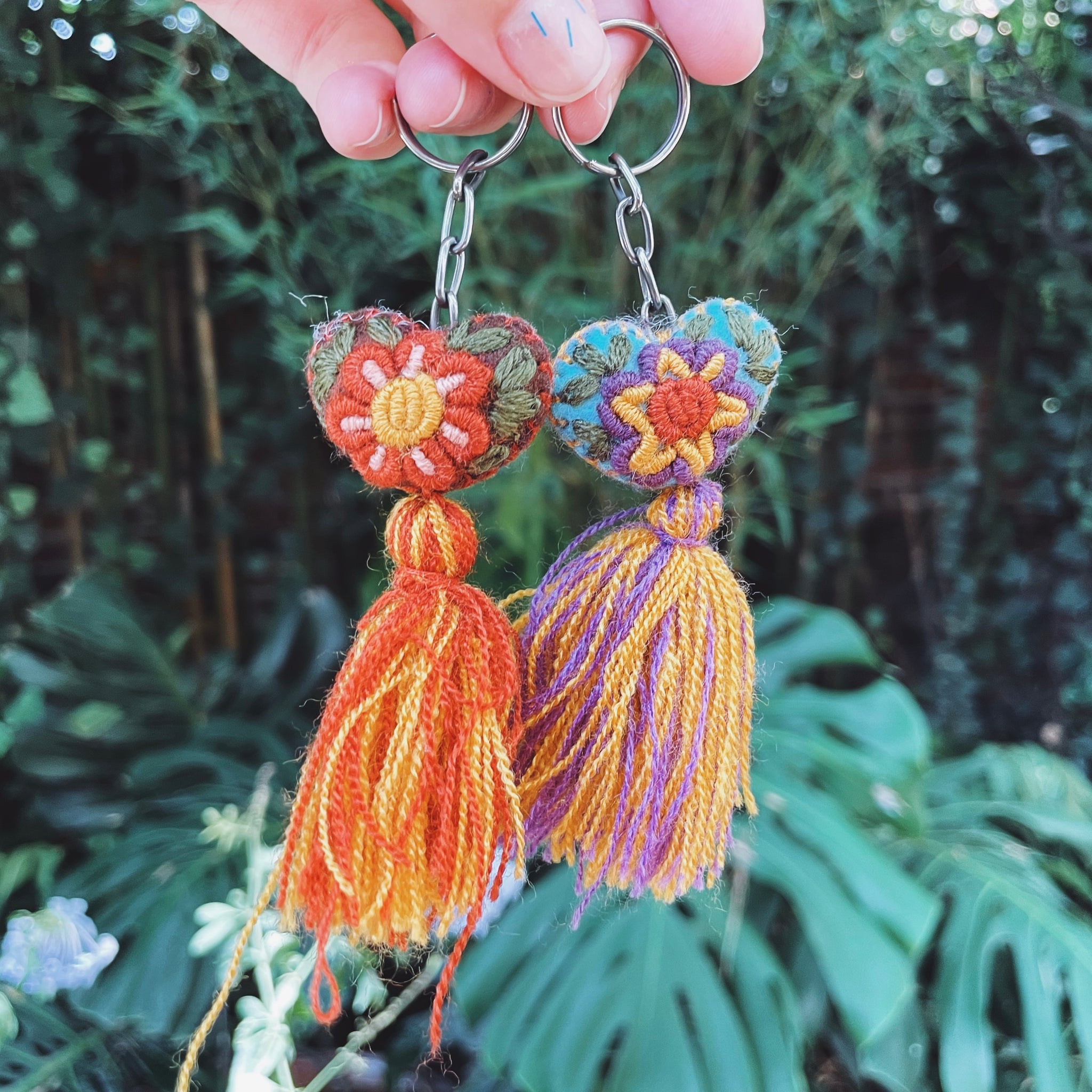 Embroidered Keychain | flowers heart design