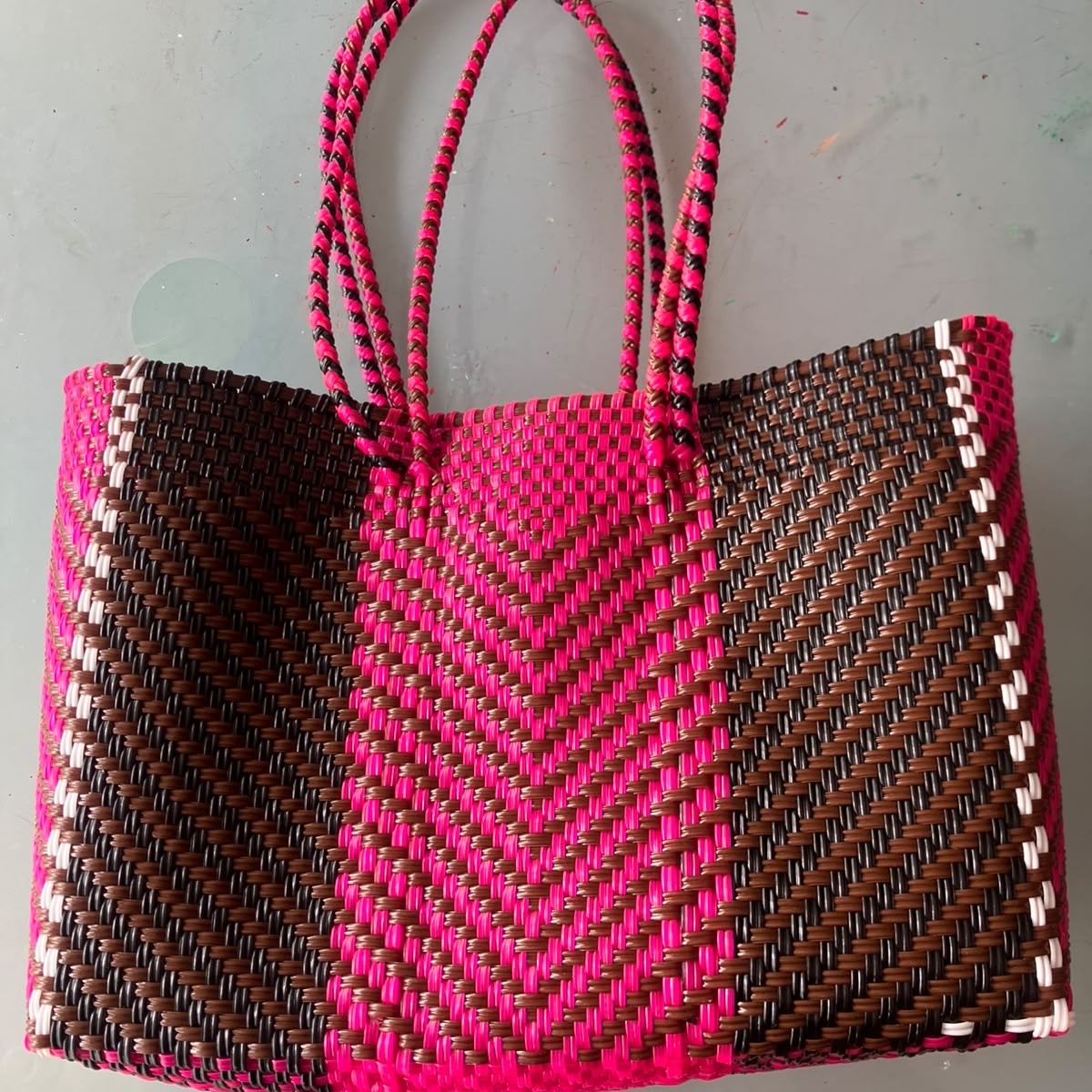 Woven Plastic Mexican Tote | Boho Chic Market Bag Beach Bag Towel Purse (12.5x9 in)