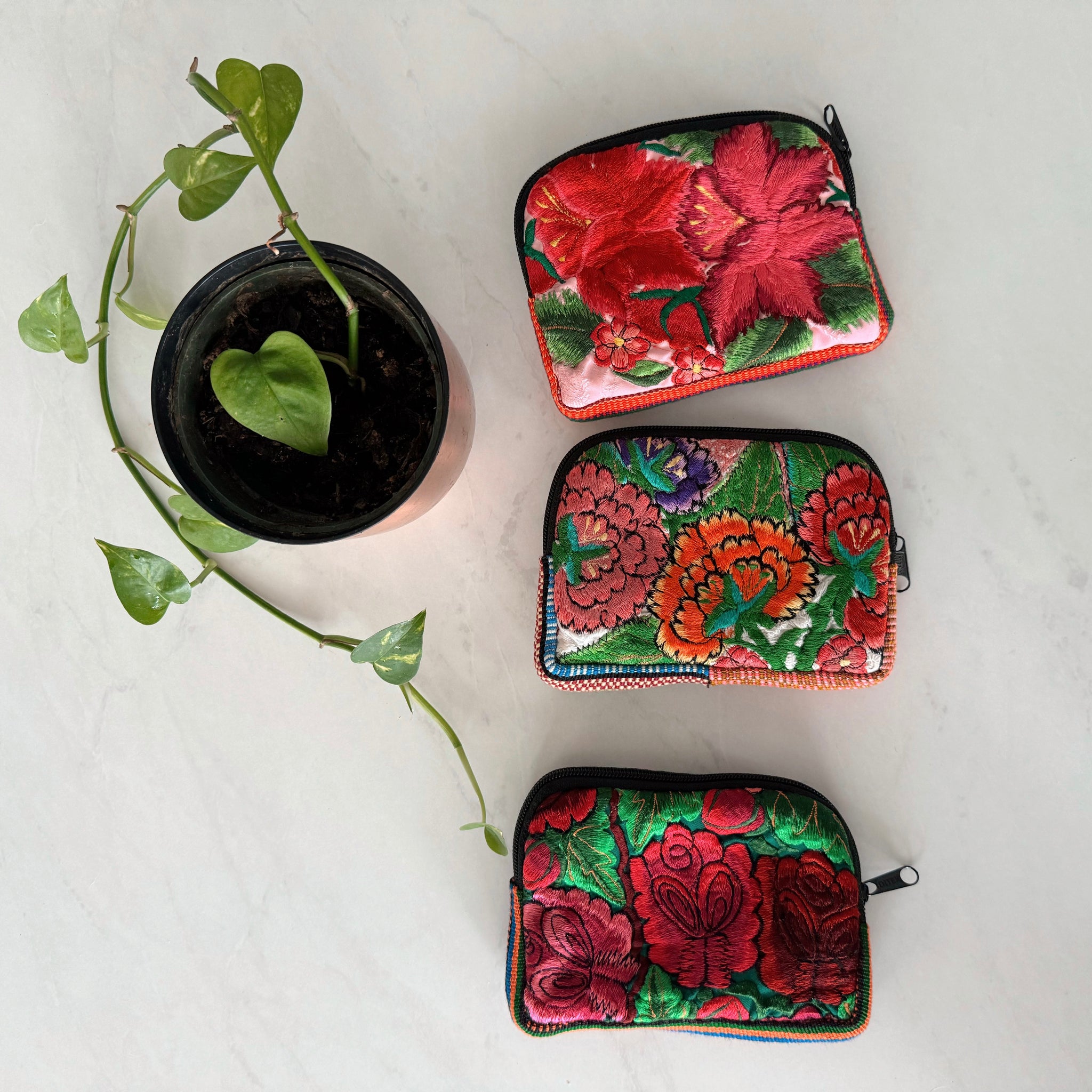 Small Mexican Embroidered Flowers Cosmetic Bag