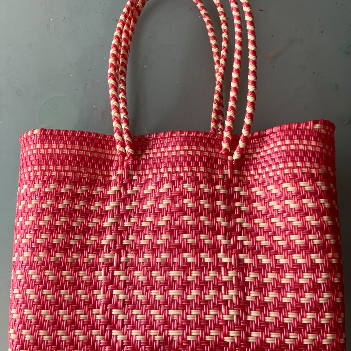 Woven Plastic Mexican Tote | Boho Chic Market Bag Beach Bag Towel Purse (12.5x9 in)