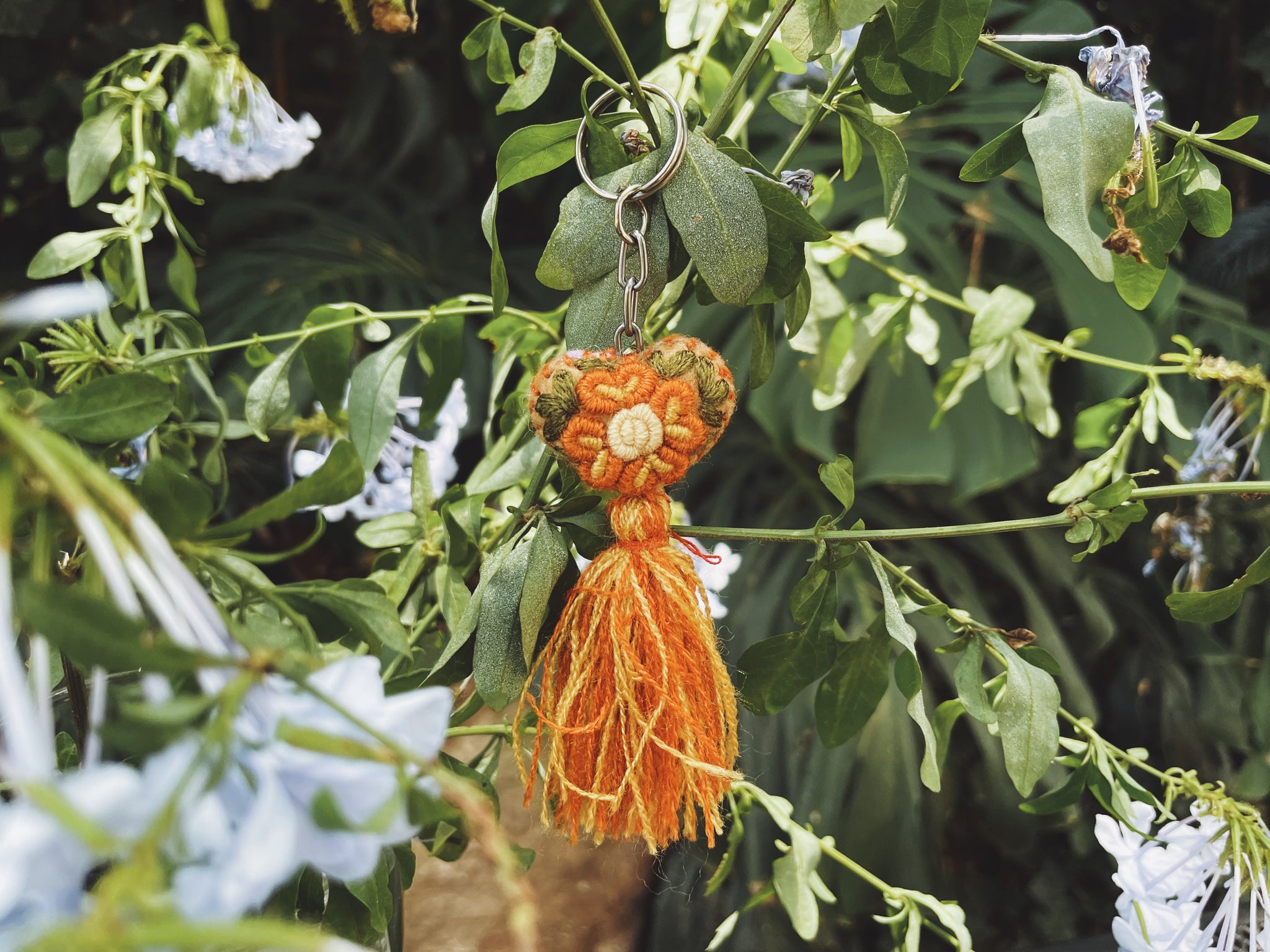 Embroidered Keychain | flowers heart design