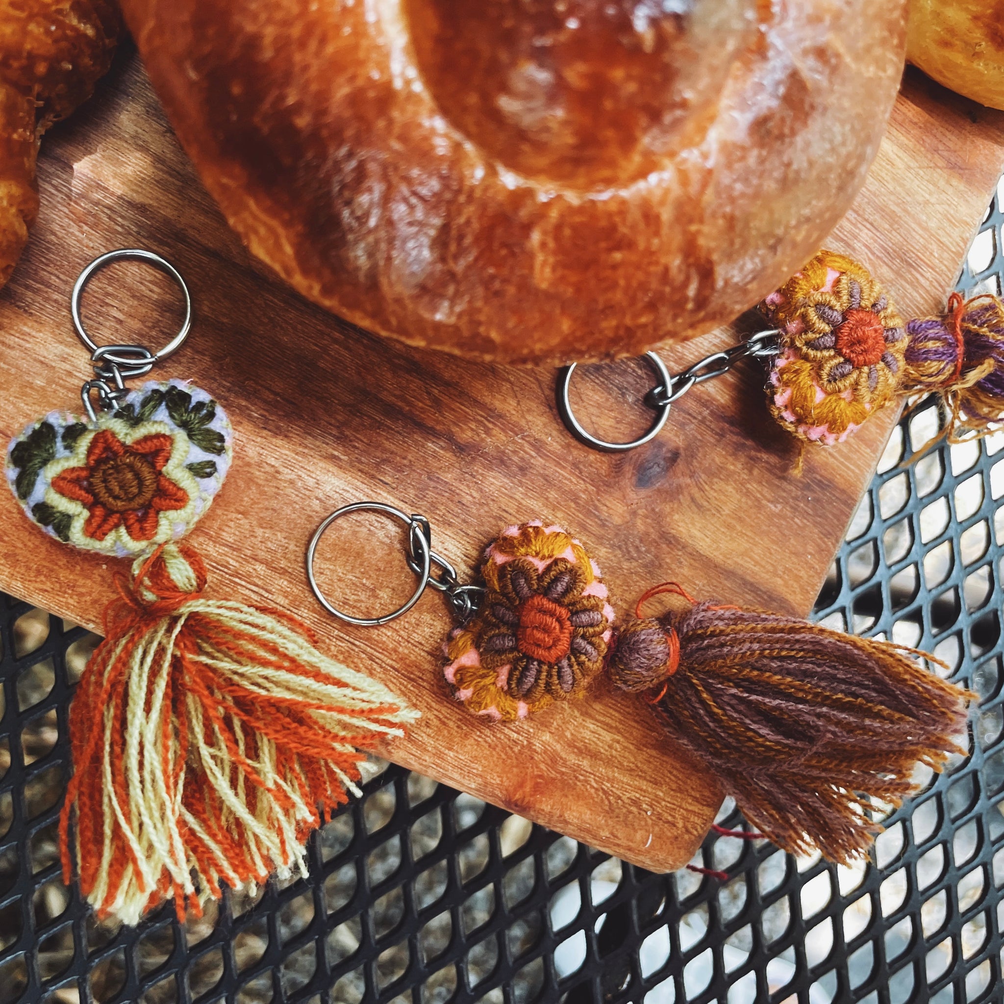 Embroidered Keychain | flowers heart design