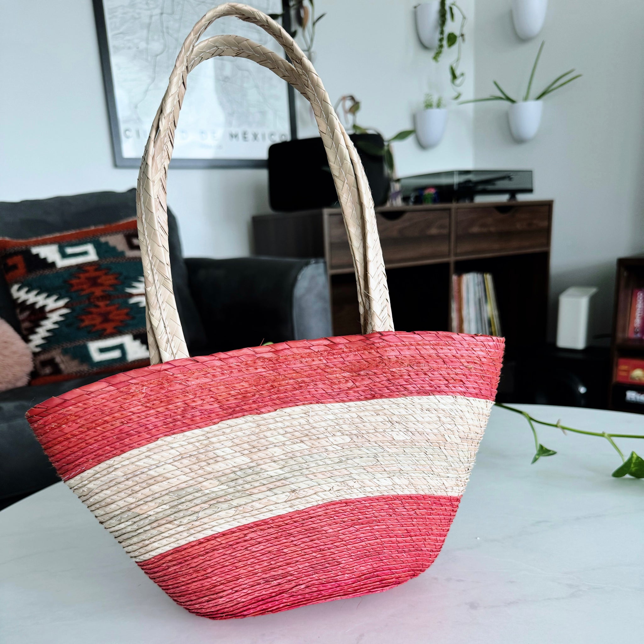 Palm straw white and red purse