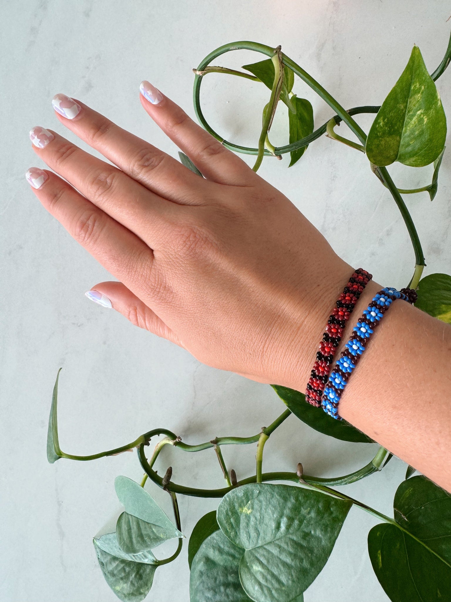 Mexican Huichol Beaded Bracelet | flowers