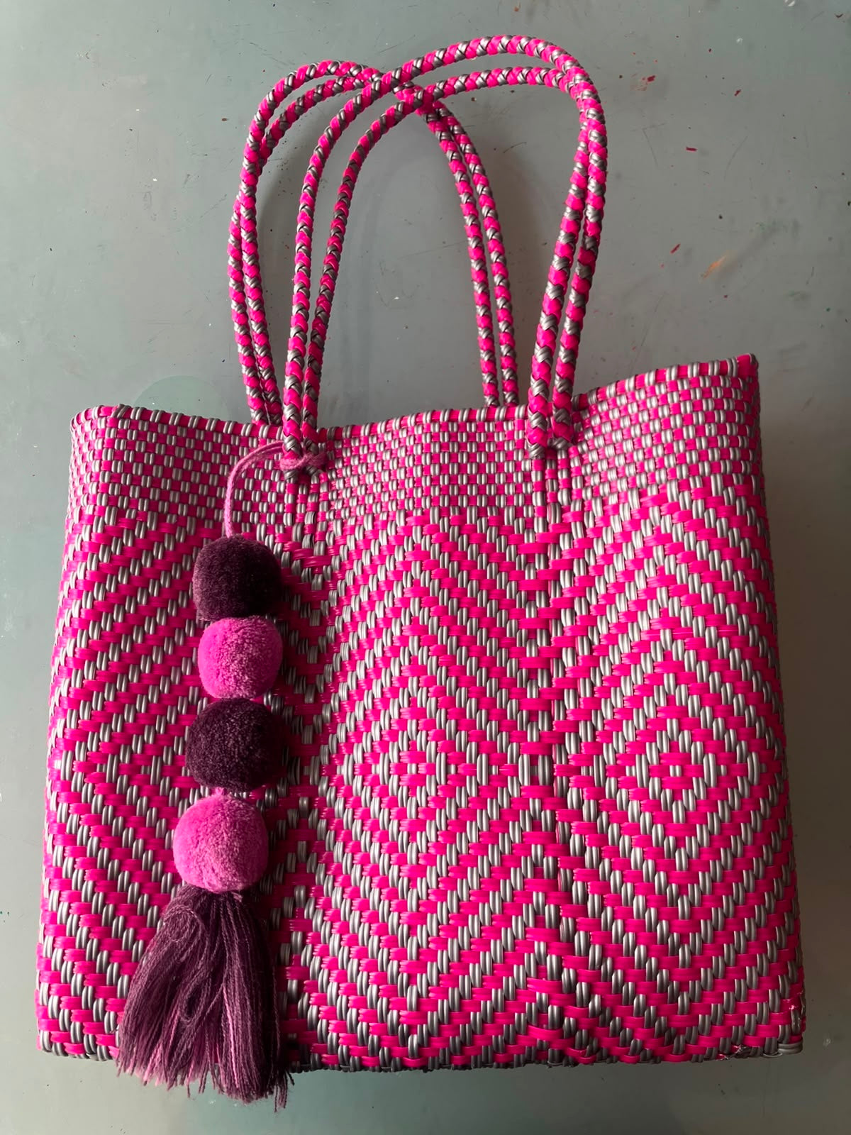 Woven Plastic Mexican Tote | Boho Chic Market Bag Beach Bag Towel Purse (12.5x9 in)