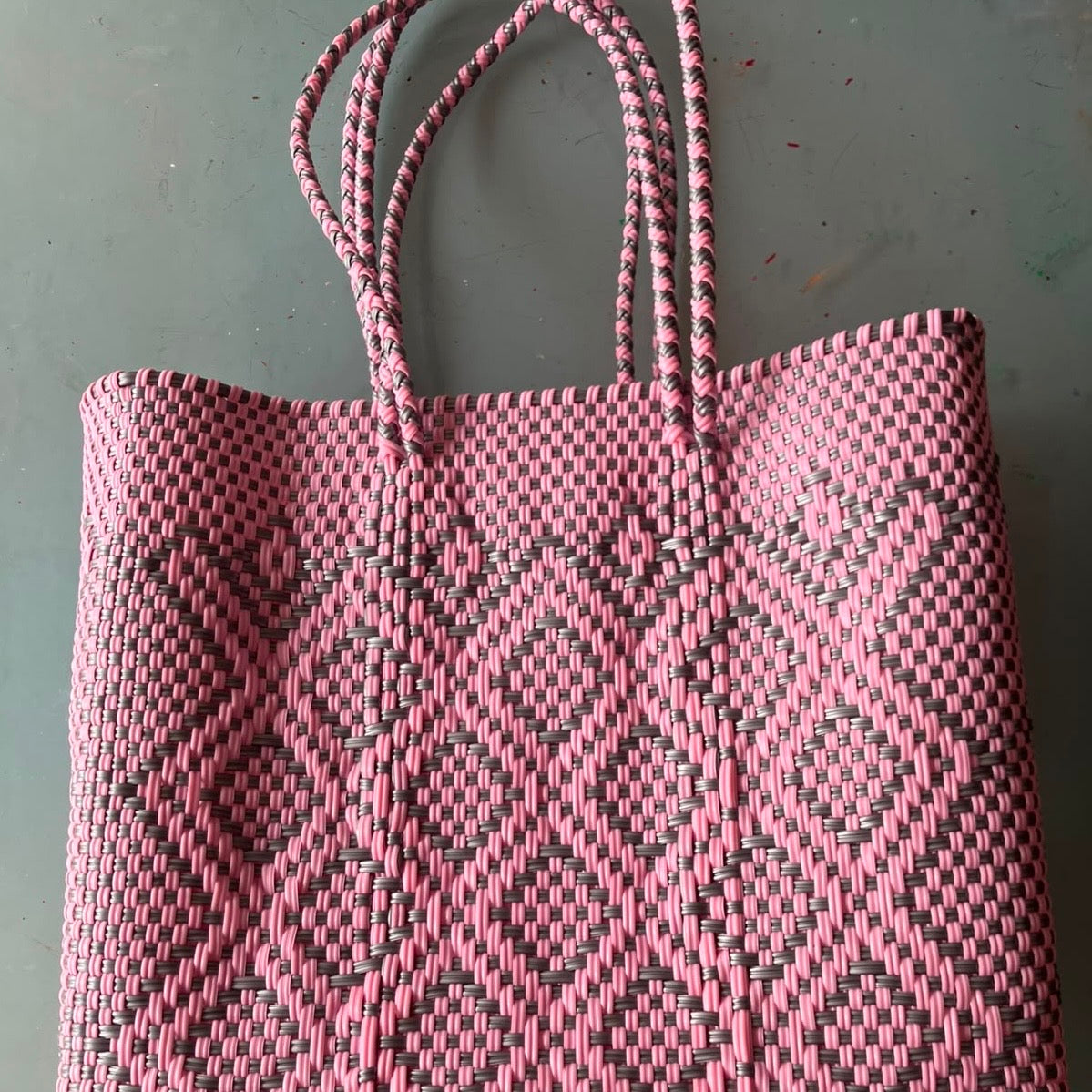 Woven Plastic Mexican Tote | Boho Chic Market Bag Beach Bag Towel Purse (12.5x13.5 in)